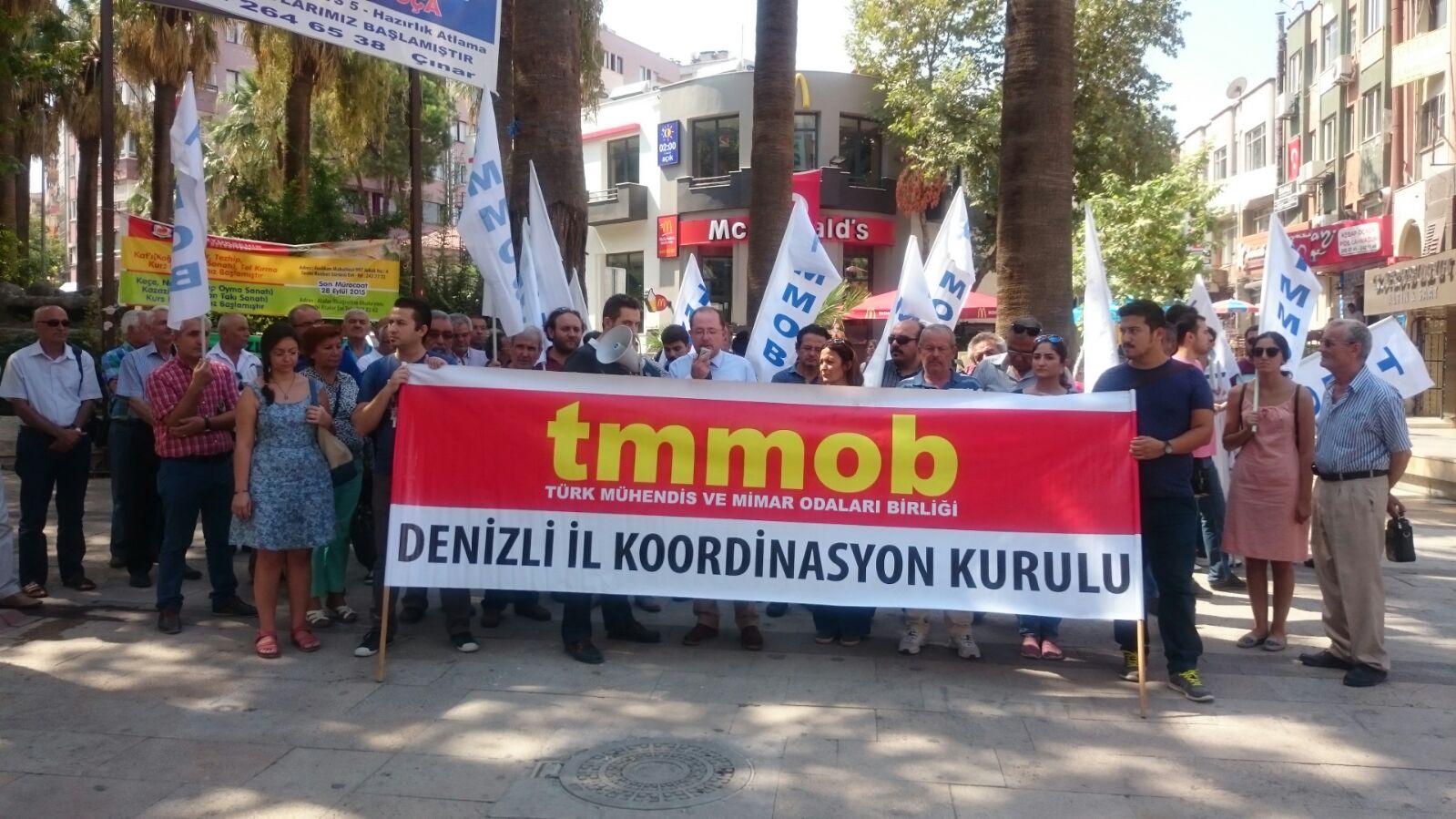 19 EYLÜL MMŞP DAYANIŞMA GÜNÜNDE “SAVAŞA HAYIR, BARIŞ HEMEN ŞİMDİ” DEMEK İÇİN ALANLARDAYDIK