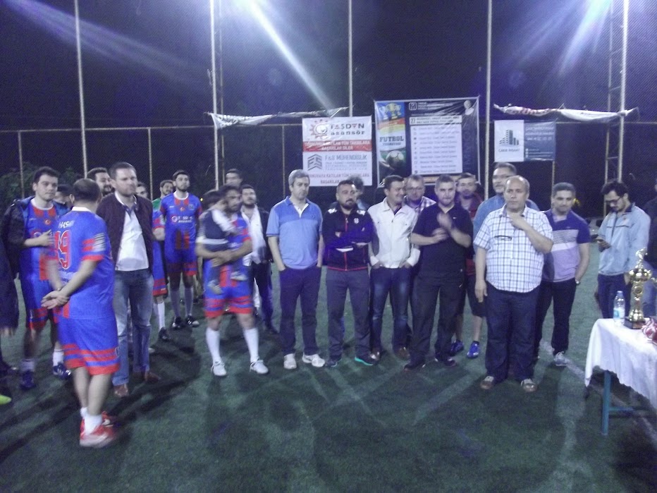 27. TMMOB MESLEK ODALARI FUTBOL TURNUVASI`NDA İNŞAAT MÜHENDİSLERİ ODASI ŞAMPİYON OLDU. 27. TMMOB MESLEK ODALARI FUTBOL TURNUVASI`NDA İNŞAAT MÜHENDİSLERİ ODASI ŞAMPİYON OLDU.