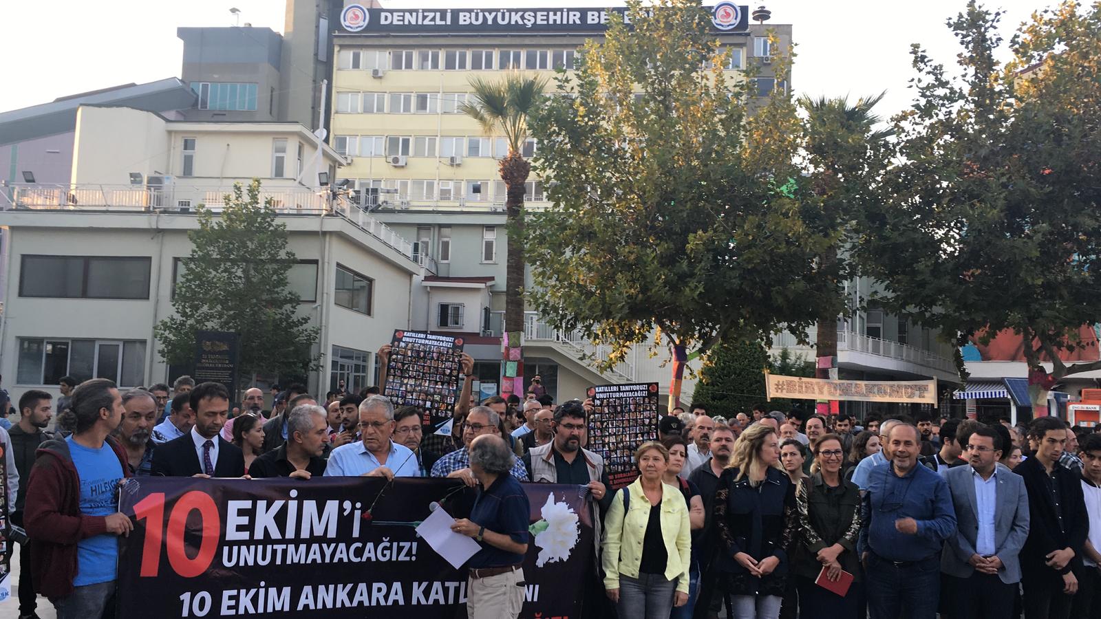 10 Ekim Ankara Katliamı’nda Yaşamını Yitirenler Unutulmadı! 10 Ekim Ankara Katliamı’nda Yaşamını Yitirenler Unutulmadı!